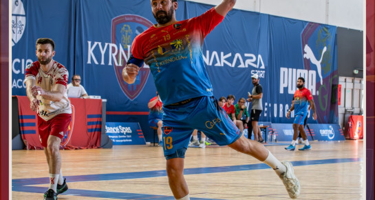 Vincent Vially prolonge !