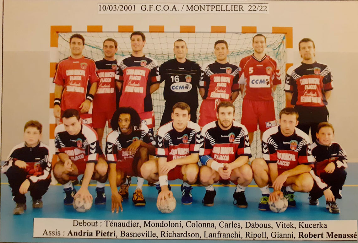 2001 : Equipe D.1
